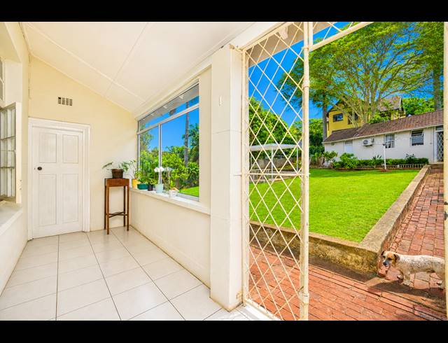 5 BEDROOM HOUSE FOR SALE IN GLENWOOD